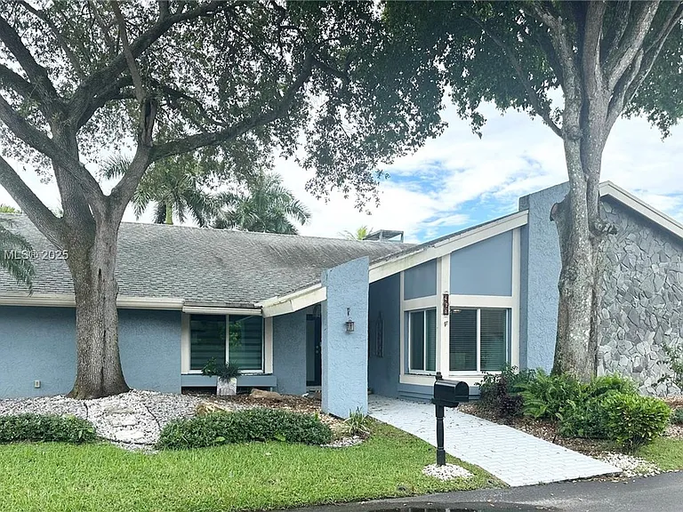 960 Bayberry Point Dr — Photo 18