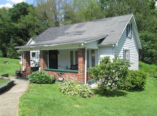 3953 Station Rd, New castle, PA 16101