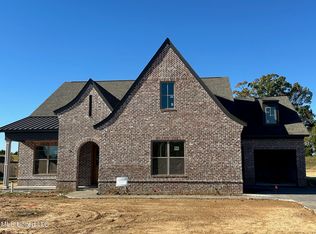 395 Ryecroft Dr, Hernando, MS 38632