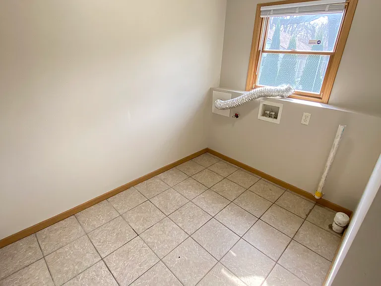 2272 Daniel Ct — Photo 7