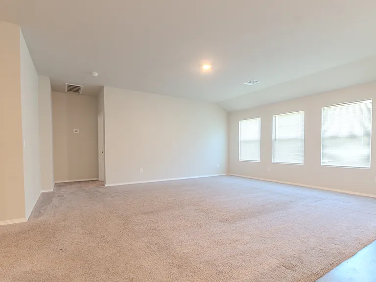 755 Foxtail Dr — Photo 9