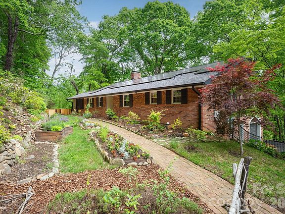 3rd image of 200 Allen Mountain Dr