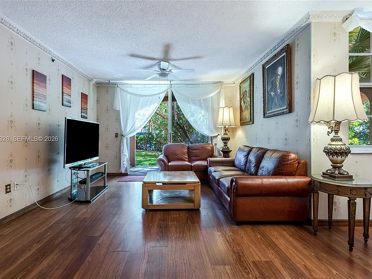 19601 E Country Club Dr #7102 — Photo 4
