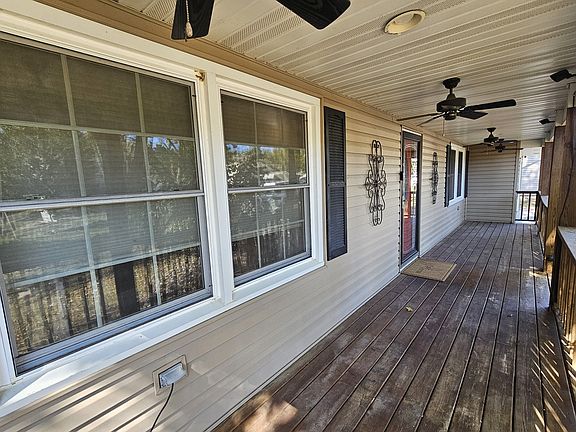 5th image of 1309 Plum Ave