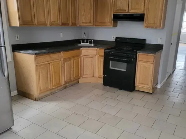 164 S 11th St #1L, Newark, NJ 07107