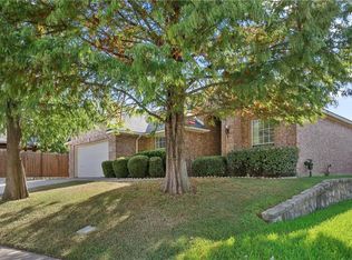 7404 Sunburst Trl, Denton, TX 76210