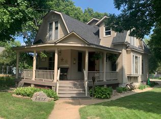 706 N Joslin St, Charles City, IA 50616