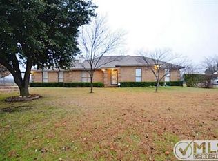 517 La Cresta Dr, Red Oak, TX 75154