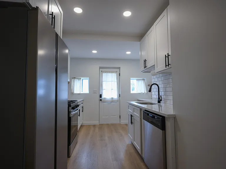 2401 Forest St #2401 — Photo 2