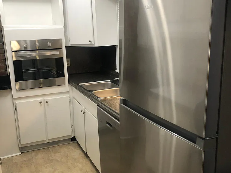 916 Arlington Ave — Photo 10