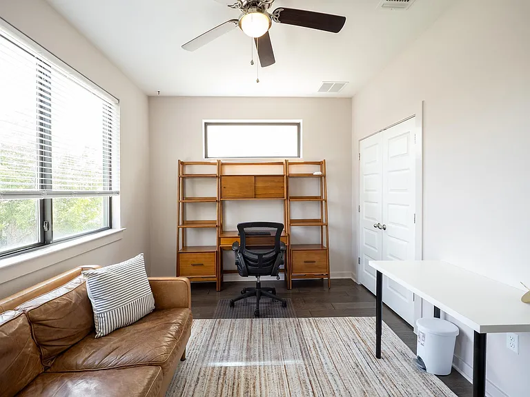 6409 Berkman Dr #4 — Photo 27