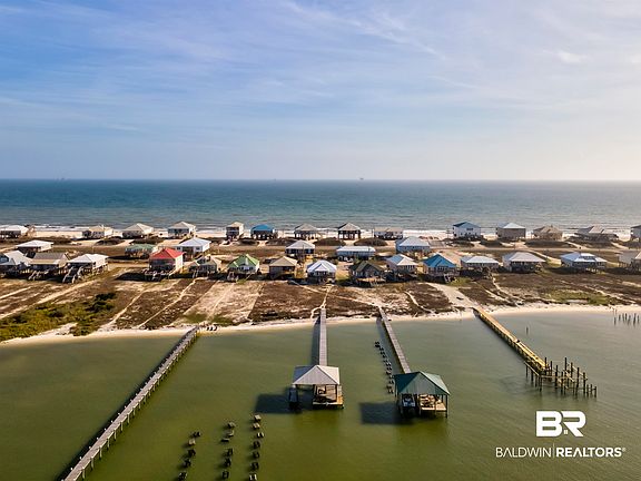 4th image of 2360 Island Shores Dr