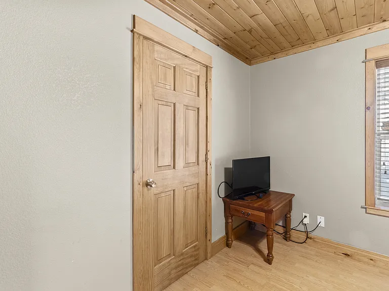 307 Heath Dr #1 — Photo 56