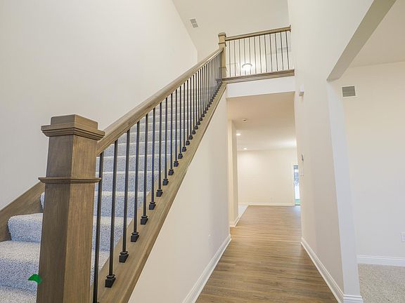 2nd image of 1757 Forest Ridge Dr