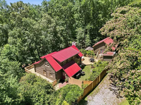 143 Caledonia Rd, Landrum, SC 29356