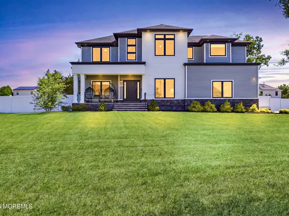 1655 Feldmus Lane, Toms River, NJ 08755
