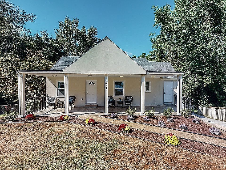 1st image of 1979 Lavergne Ct