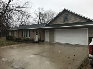 2124 N Morrison St, Mears, MI 49436