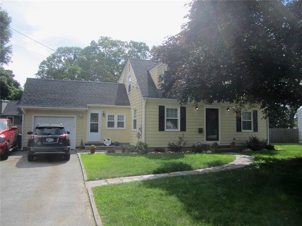 318 Fairfax Dr, Warwick, RI 02888 Zillow