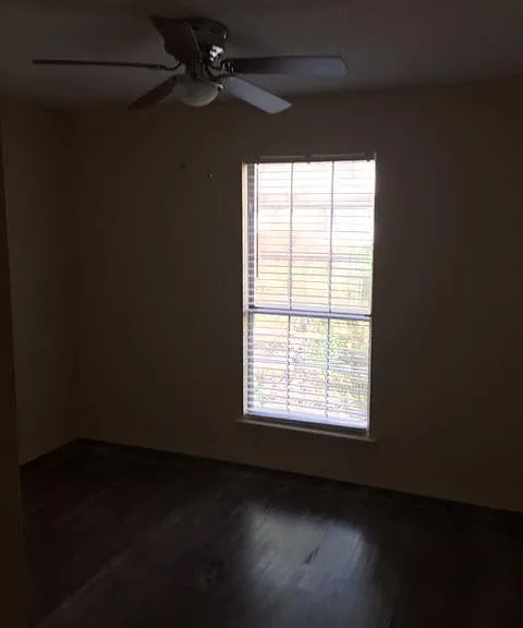 513 Newton St — Photo 12