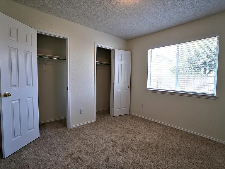 137 Magnolia Ln — Photo 9