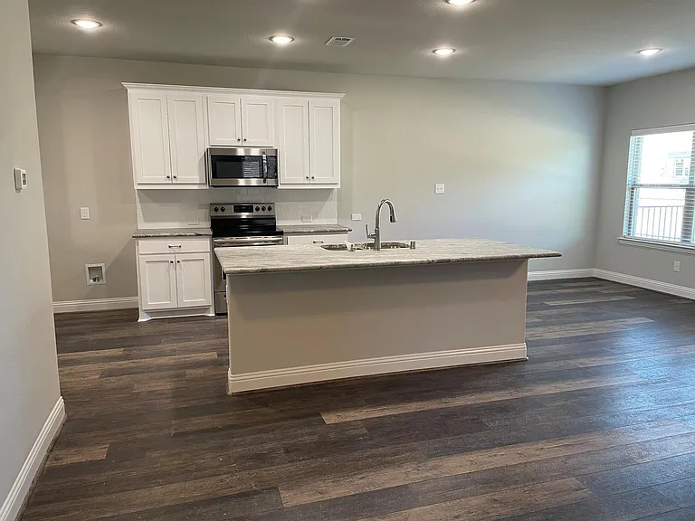 6810 Jade Dr — Photo 13