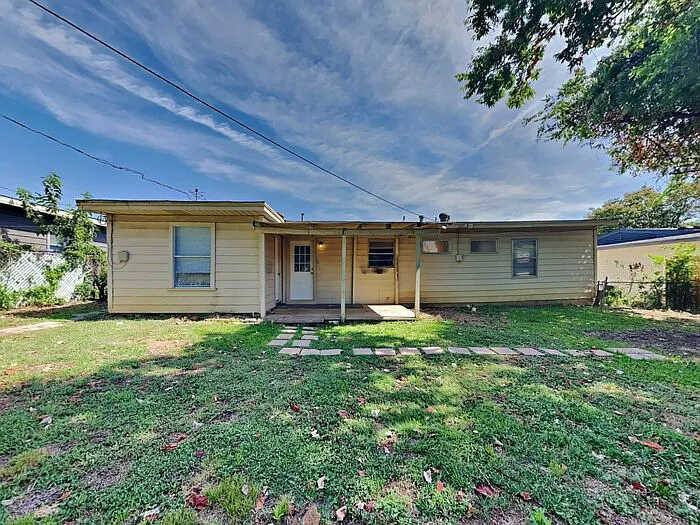 2126 Ridgeway St — Photo 20