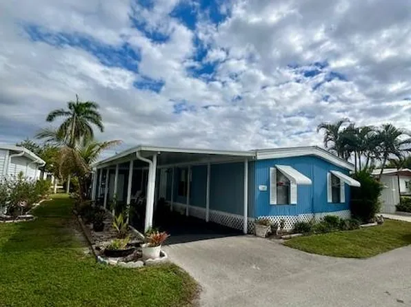 2105 Cypress Ct, Naples, FL 34110