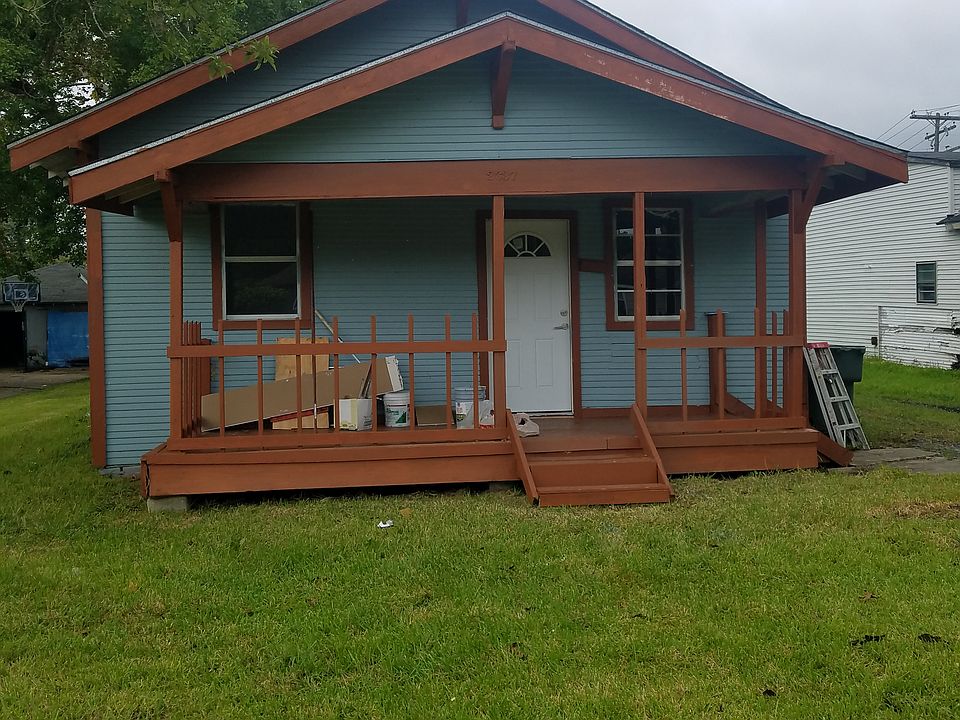 1st image of 2637 15th St