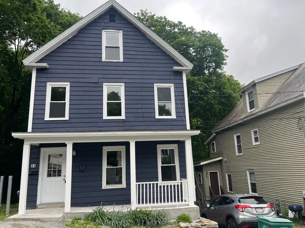 31 Bond St, Fitchburg, MA 01420