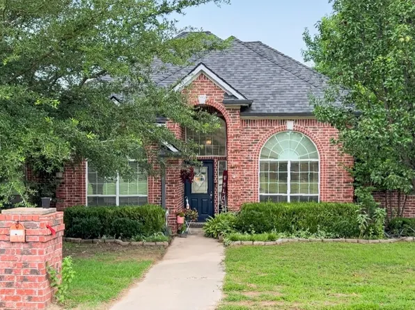 2311 Deanna Ave, Mount Pleasant, TX 75455