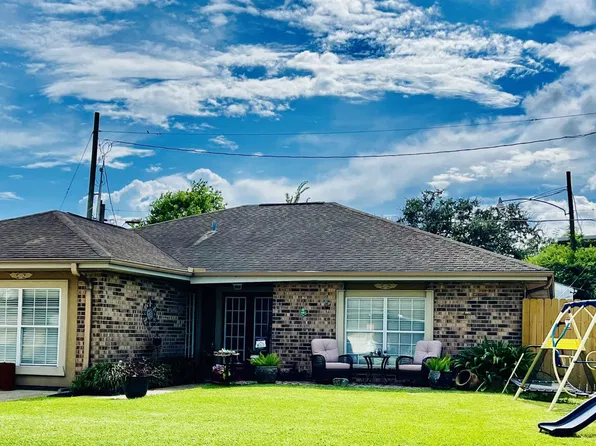 1032 Curtis St, Harvey, LA 70058