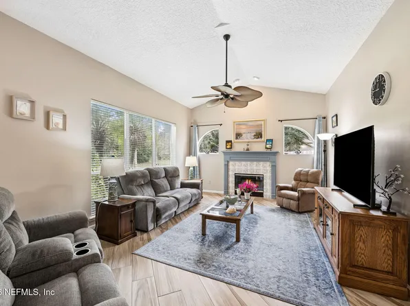 940 THOROUGHBRED Drive, Orange Park, FL 32065