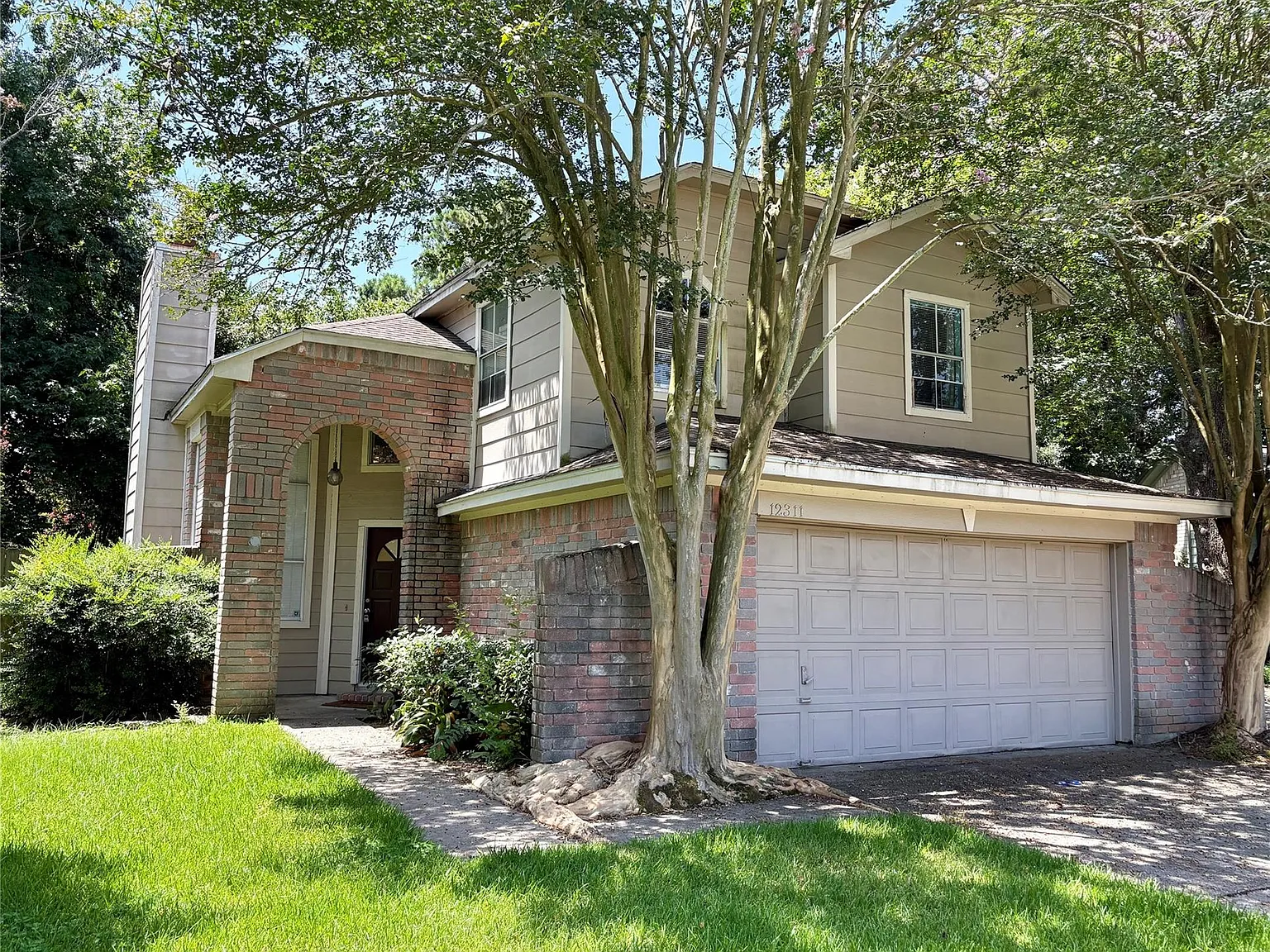 3 bed, 2.5 bath, 1601 sqft, $1,925 — Photo 1