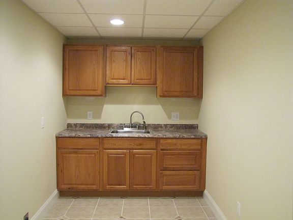 Downstairs Kitchenette