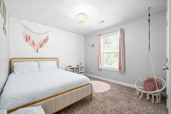 425 Woodtrace Dr — Photo 8