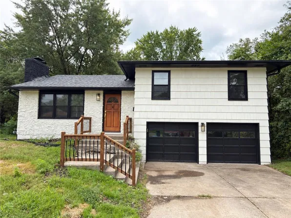10601 E 33rd Ter S, Independence, MO 64052