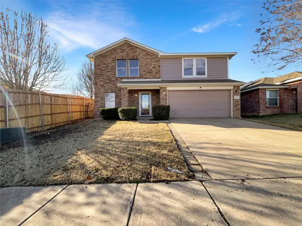 724 Hidden Point Dr, Fort Worth, TX 76120