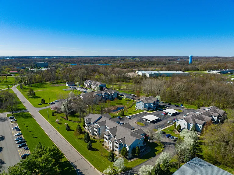 Eagles Ridge — Photo 3
