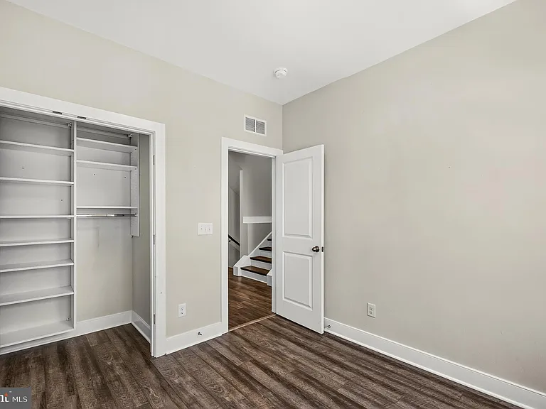 1013 S Taylor Ct — Photo 40