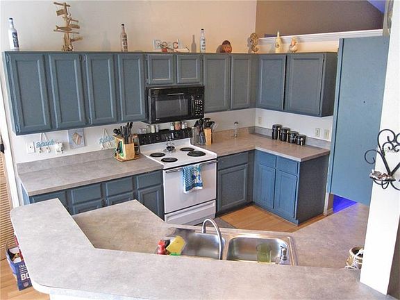 3rd image of 3895 Creek Bed Cir