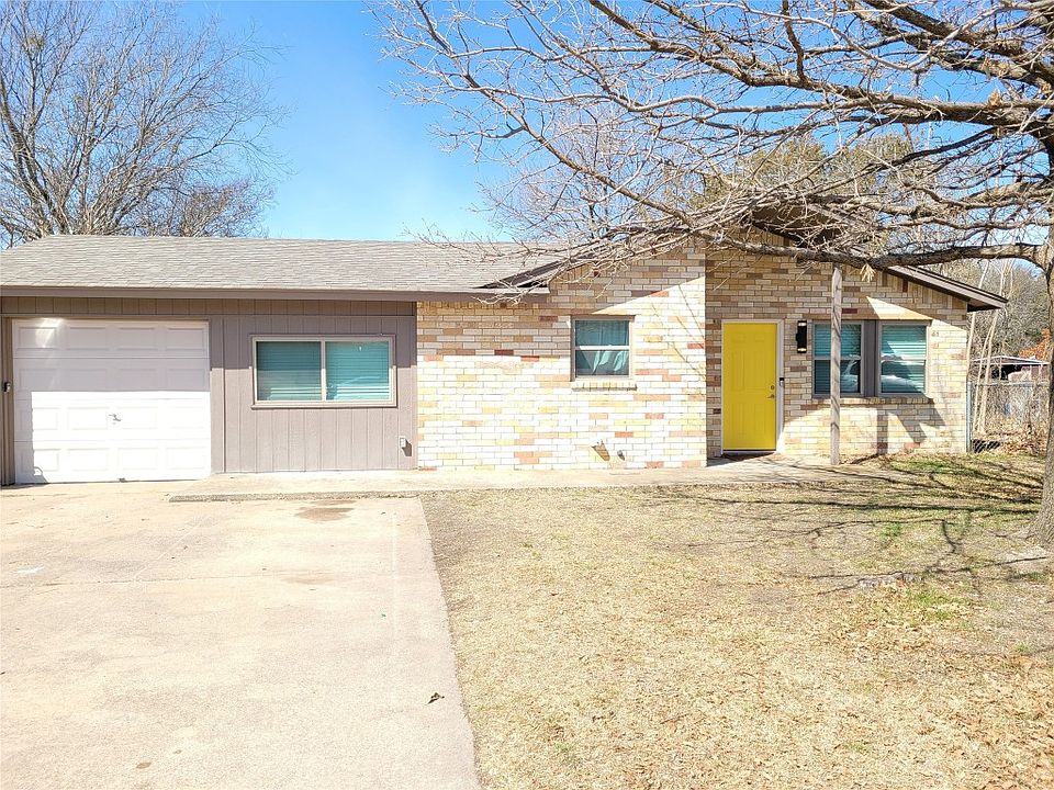 1st image of 819 Lisa Ln