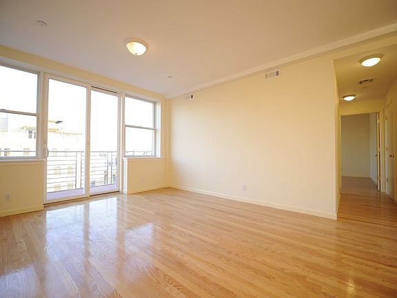 2nd image of 506 Washington Ave APT 302