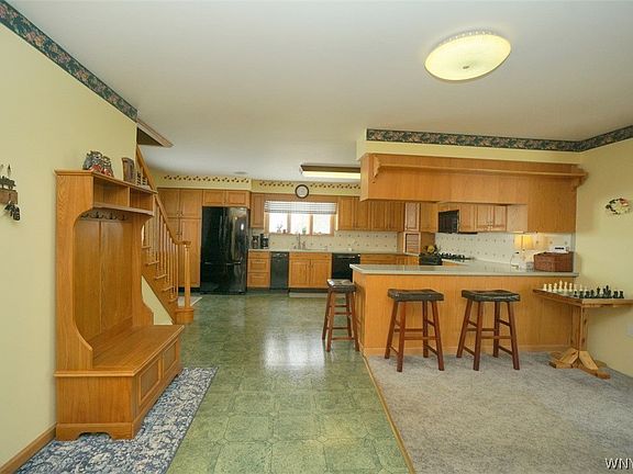 4th image of 92 Linwood Ave