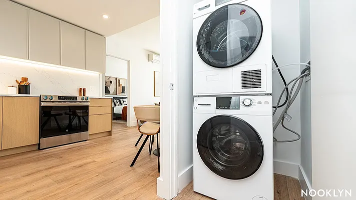 Laundry, photo 2