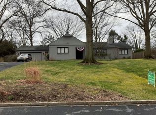750 Vista Dr, Camp Hill, PA 17011