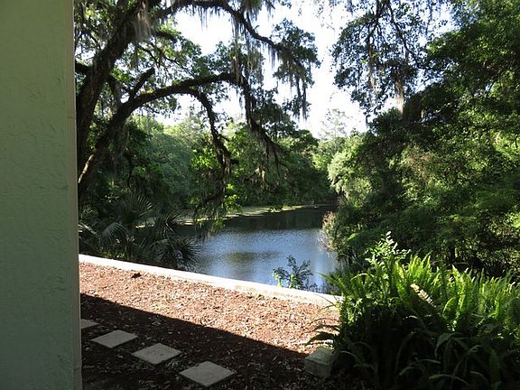 5th image of 579 W Grapewood Ln