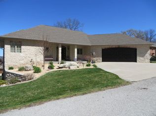 280 Holly St, Ridgedale, MO 65739