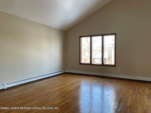4th image of 162 Portage Ave