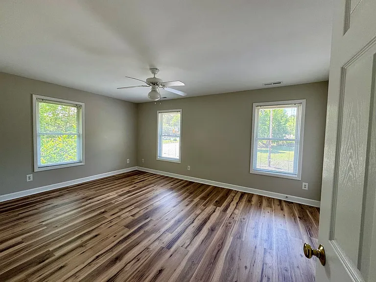 100 Umstead Dr #A — Photo 6